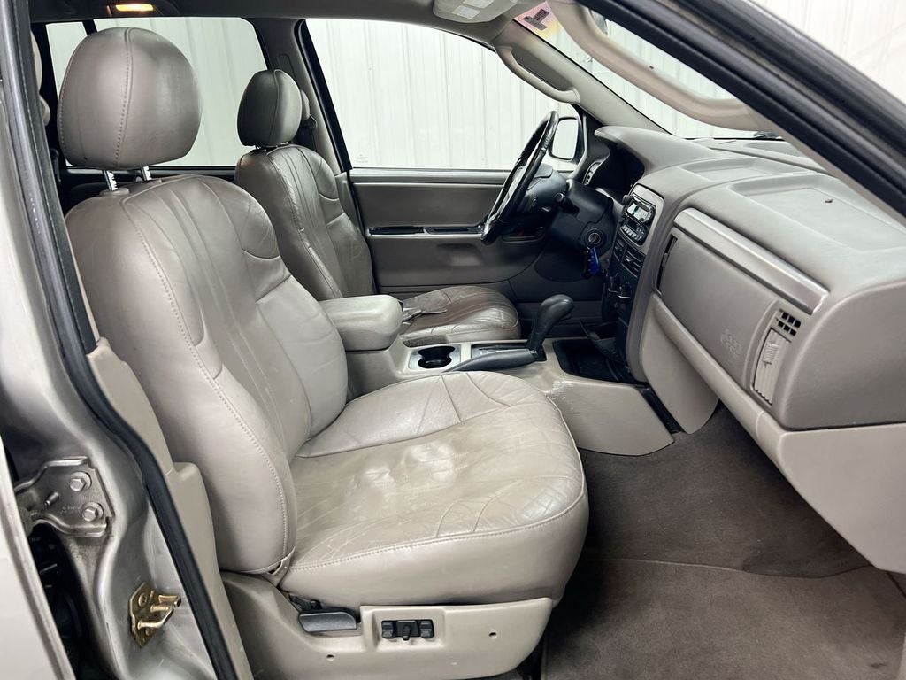 2002 Jeep Grand Cherokee Sport