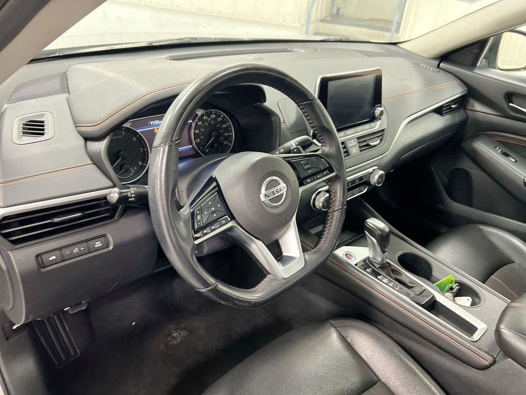 2020 Nissan Altima 2.0 SR