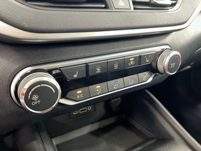 2020 Nissan Altima 2.0 SR