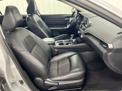 2020 Nissan Altima 2.0 SR