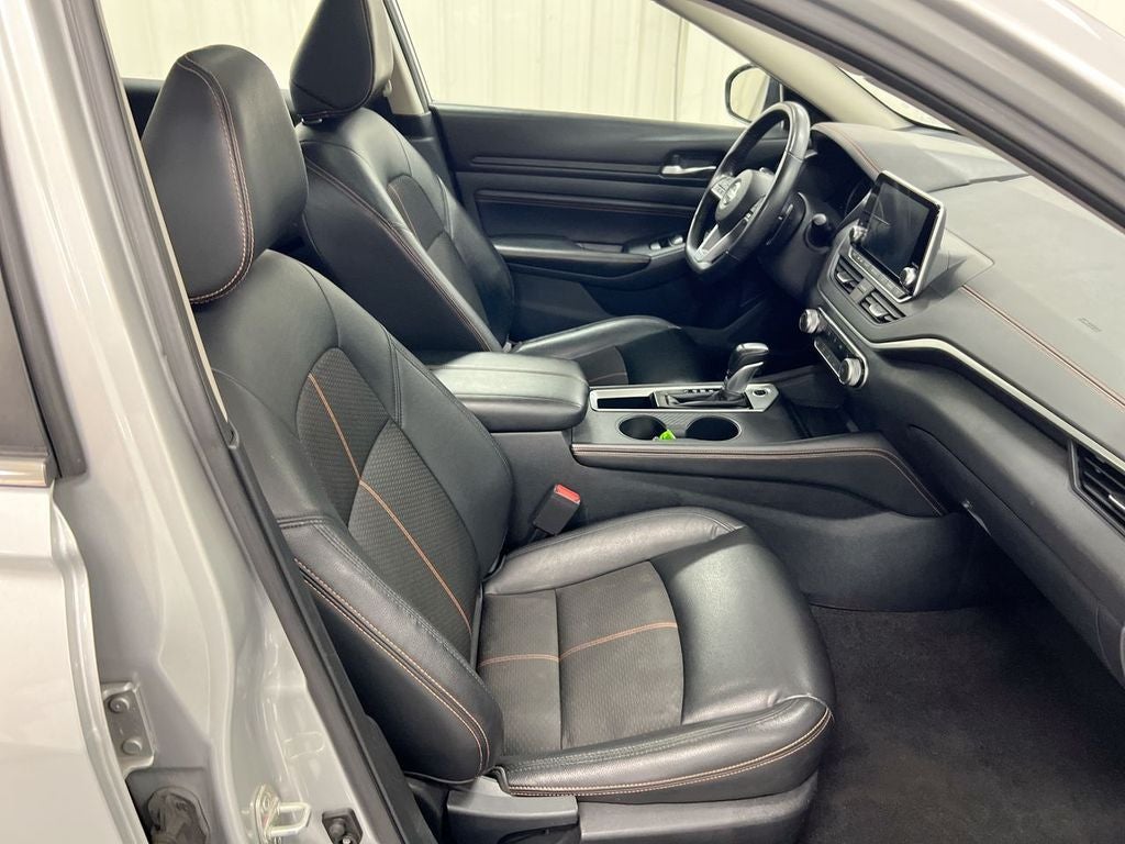 2020 Nissan Altima 2.0 SR