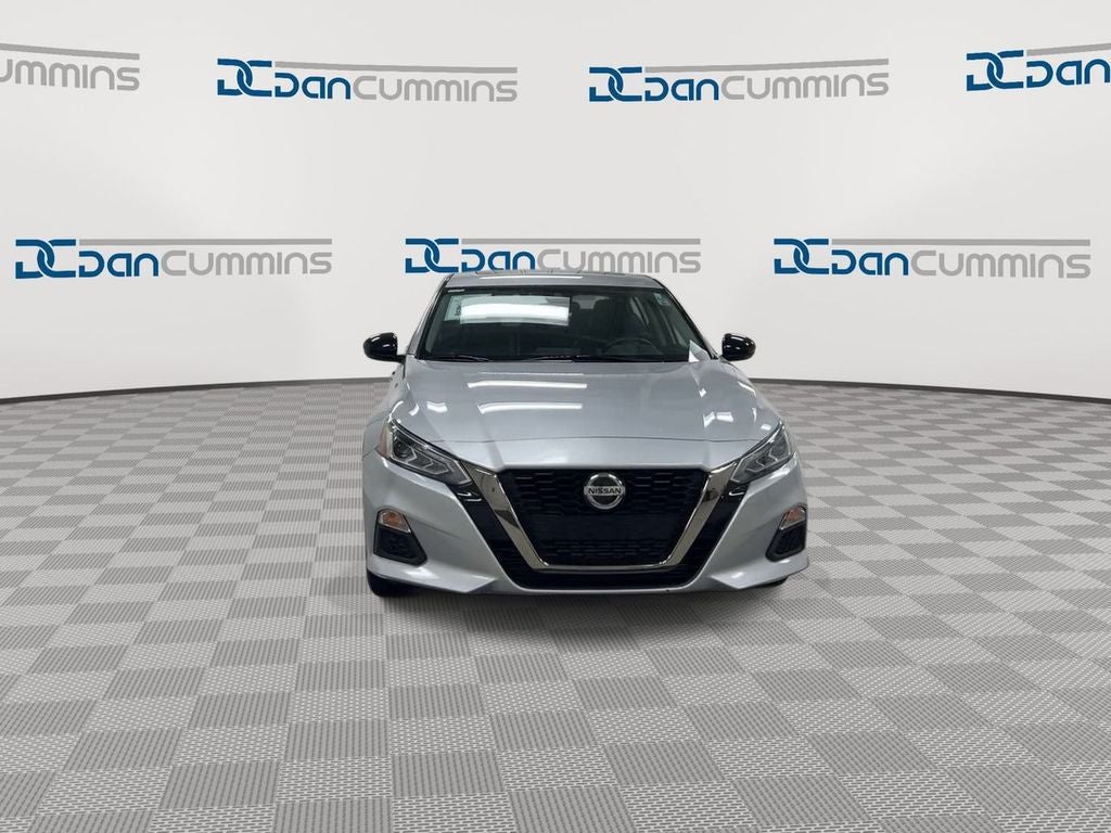 2020 Nissan Altima 2.0 SR