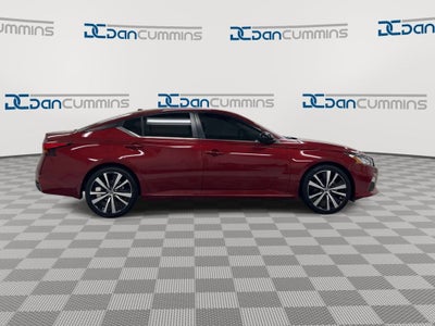 2022 Nissan Altima 2.5 SR