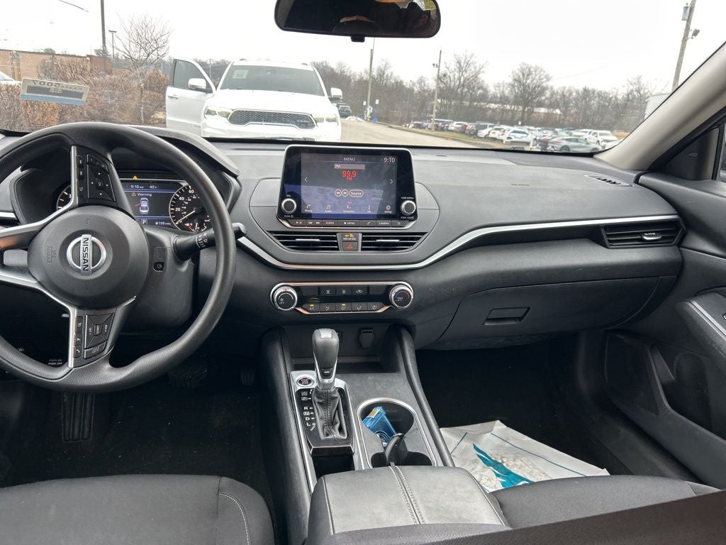 2022 Nissan Altima 2.5 SV