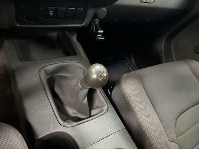 2013 Nissan Frontier S