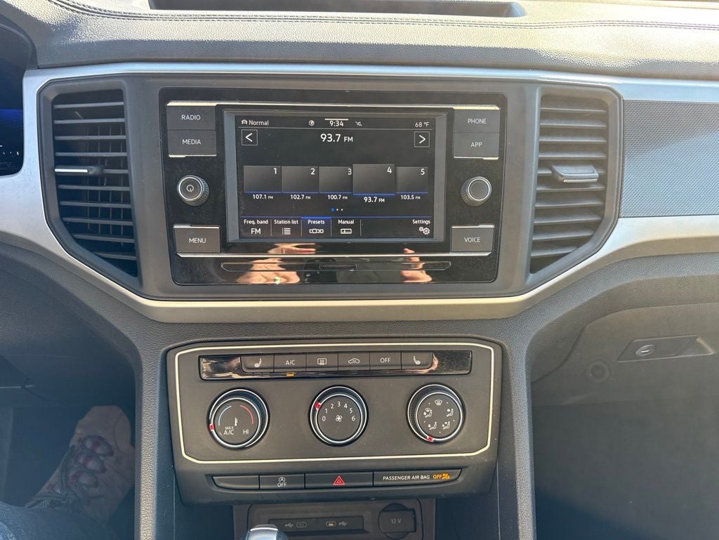 2023 Volkswagen Atlas Cross Sport 2.0T SE