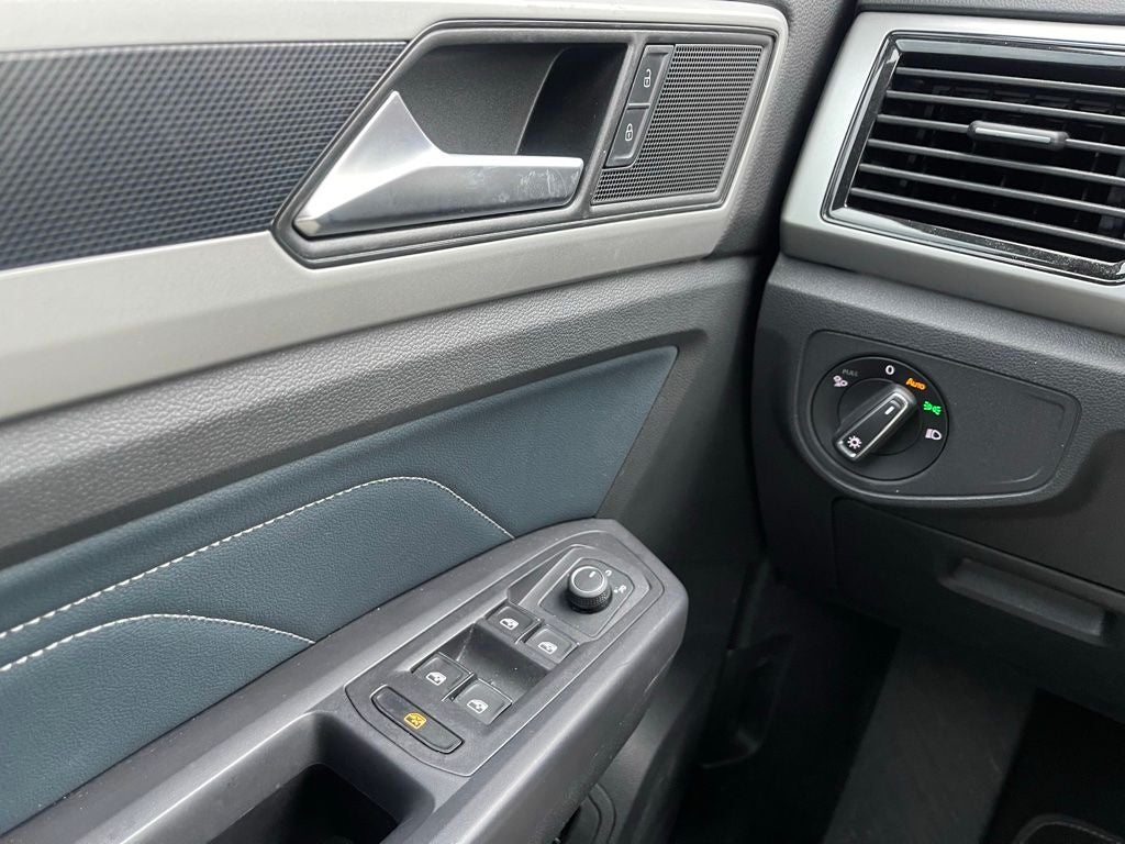 2021 Volkswagen Atlas Cross Sport 3.6L V6 SEL R-Line