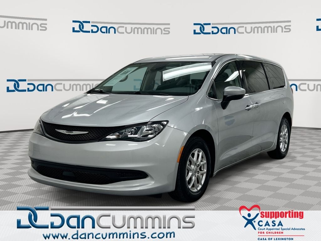 2023 Chrysler Voyager LX