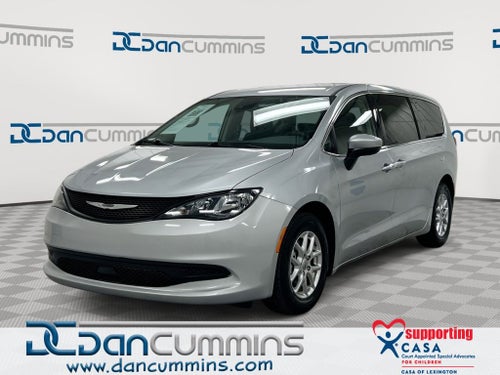 2023 Chrysler Voyager LX