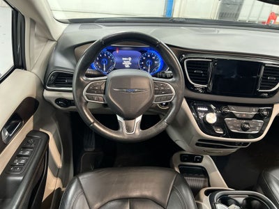 2017 Chrysler Pacifica Touring L Plus