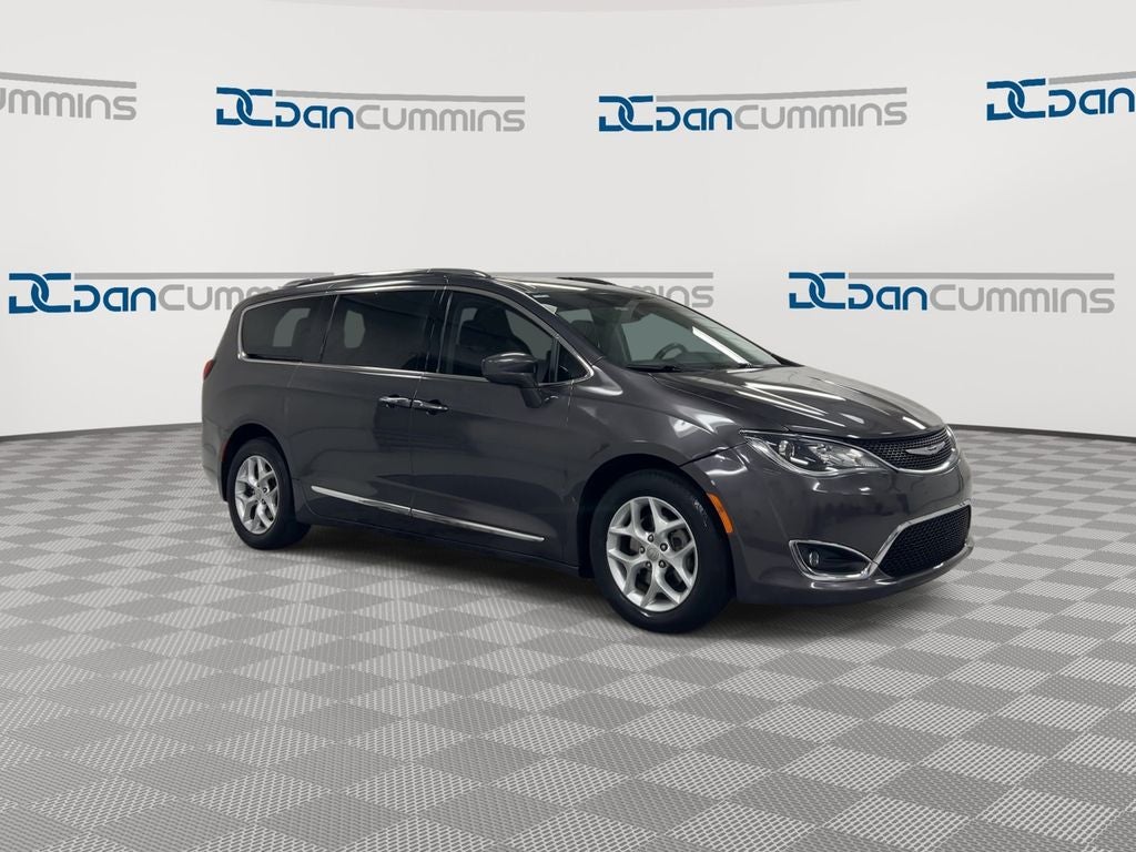 2017 Chrysler Pacifica Touring L Plus