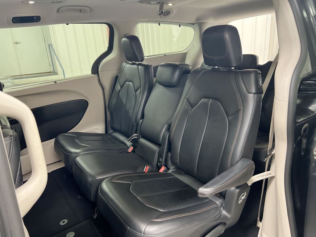 2017 Chrysler Pacifica Touring L Plus