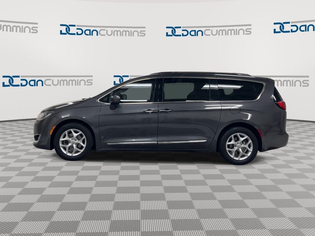 2017 Chrysler Pacifica Touring L Plus