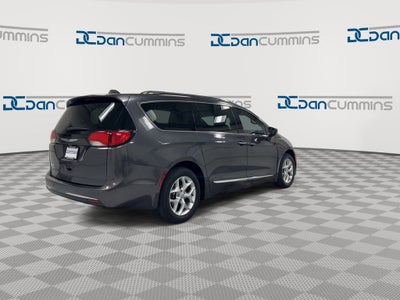 2017 Chrysler Pacifica Touring L Plus