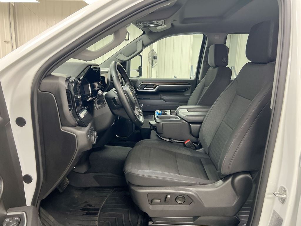 2025 Chevrolet Silverado 2500HD LT