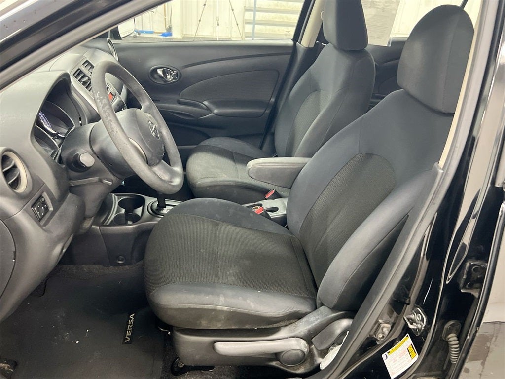 2013 Nissan Versa 1.6 SV