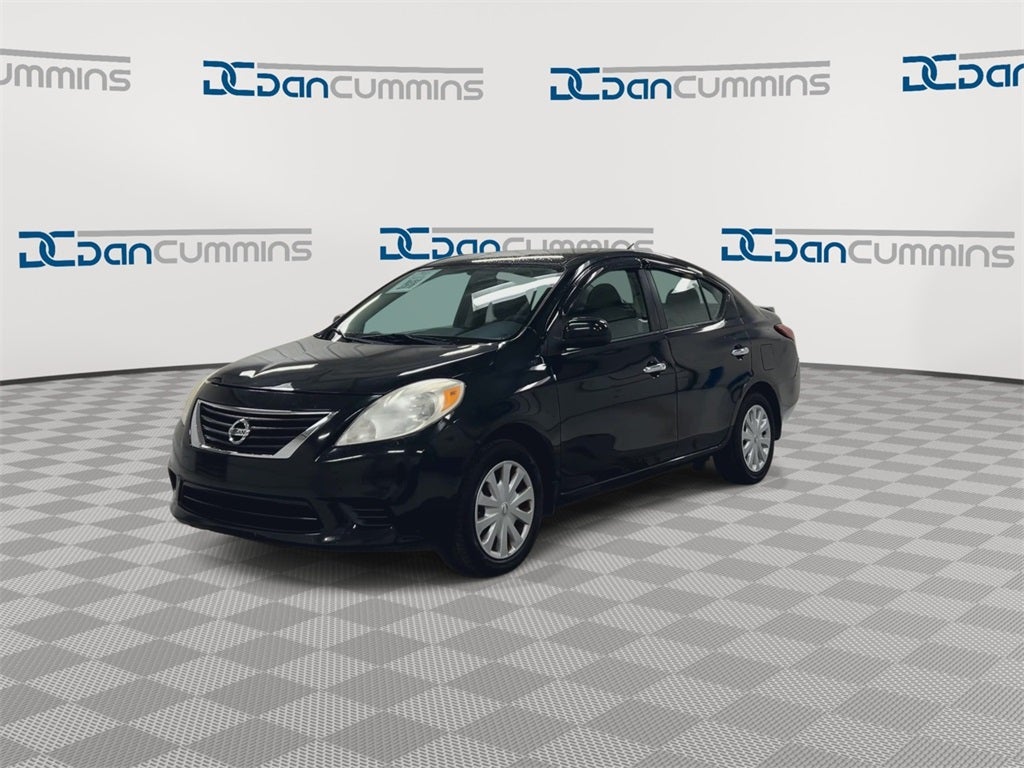 2013 Nissan Versa 1.6 SV