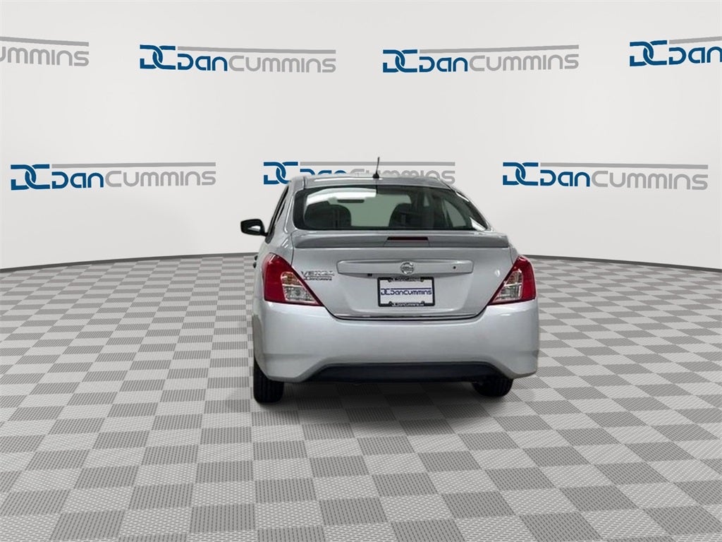 2019 Nissan Versa 1.6 S Plus