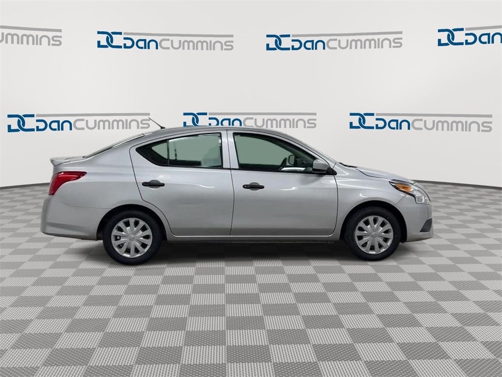 2019 Nissan Versa 1.6 S Plus