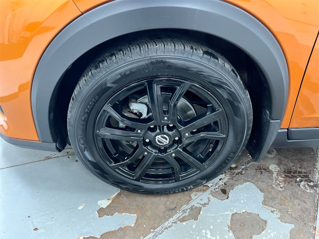 2021 Nissan Kicks SR