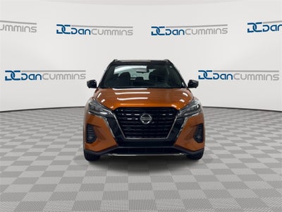 2021 Nissan Kicks SR