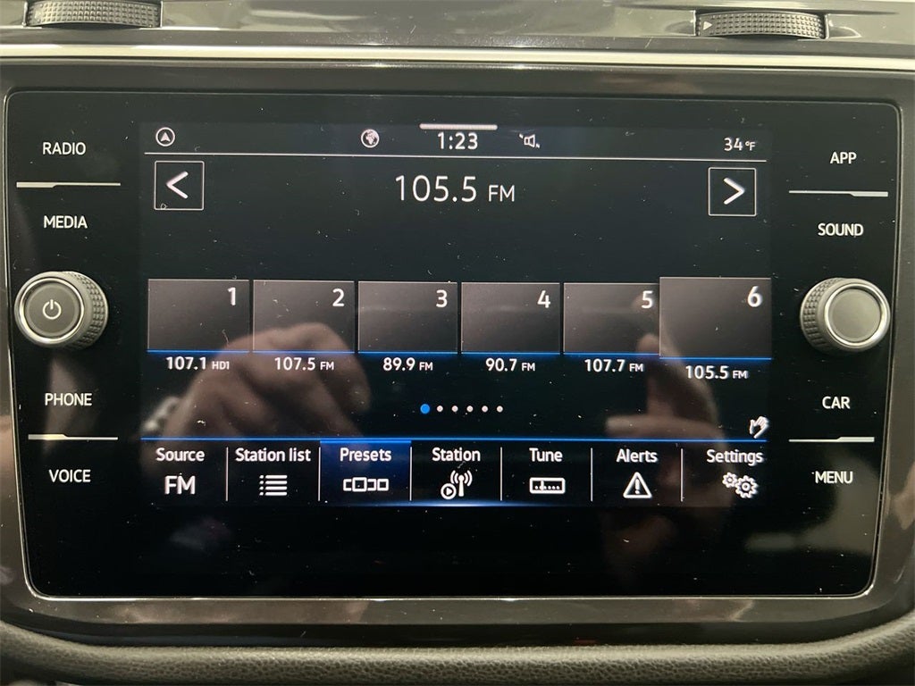 2024 Volkswagen Tiguan 2.0T SE