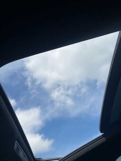 2022 Volkswagen Tiguan 2.0T SEL R-Line