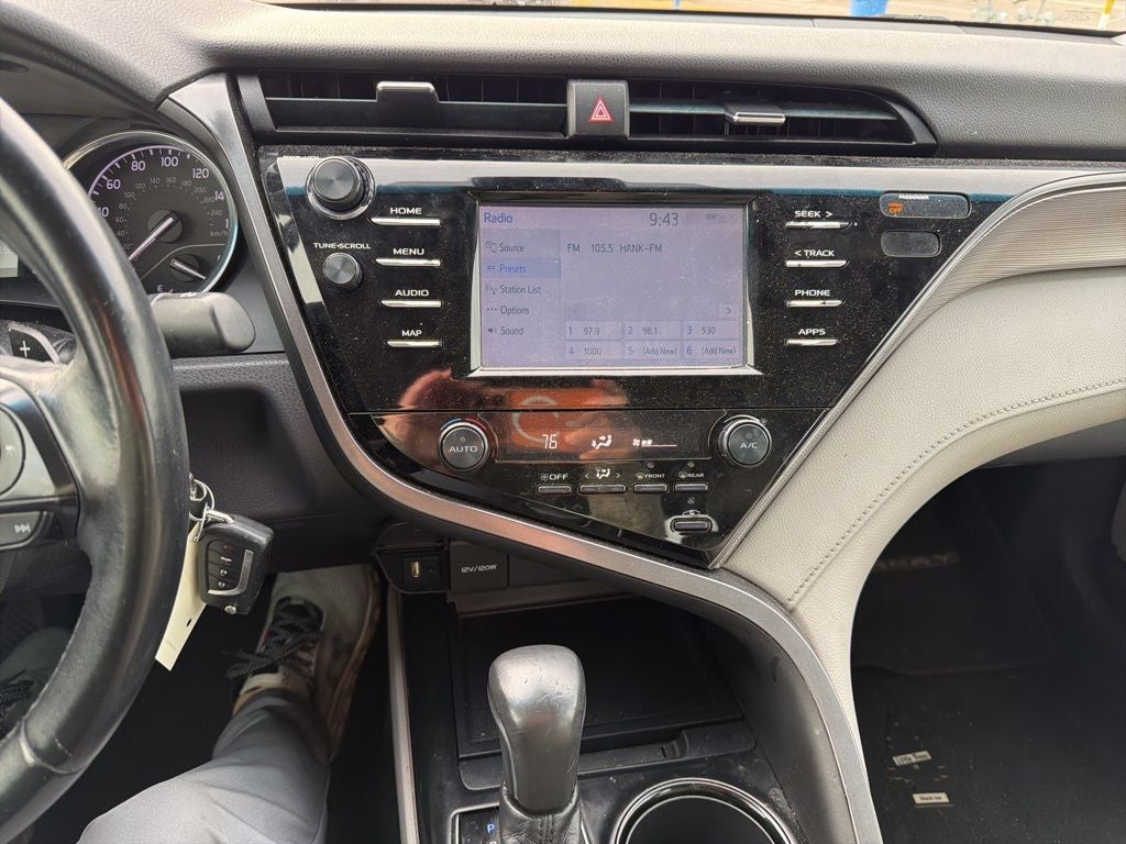 2019 Toyota Camry SE