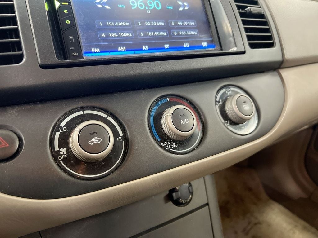 2005 Toyota Camry LE