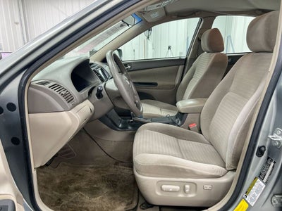 2005 Toyota Camry LE
