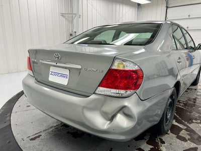 2005 Toyota Camry LE