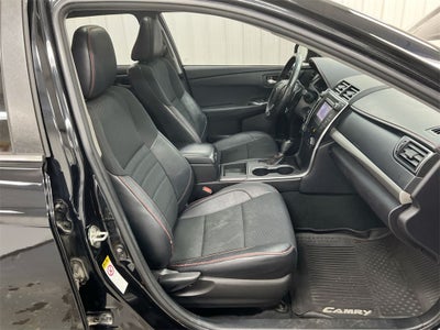 2016 Toyota Camry XLE