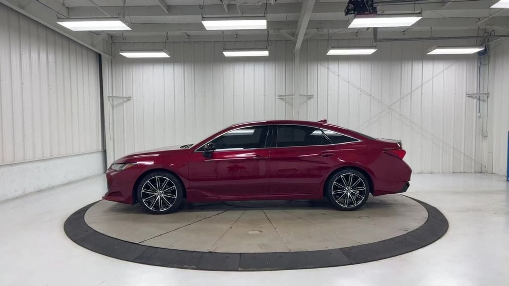 2019 Toyota Avalon Touring