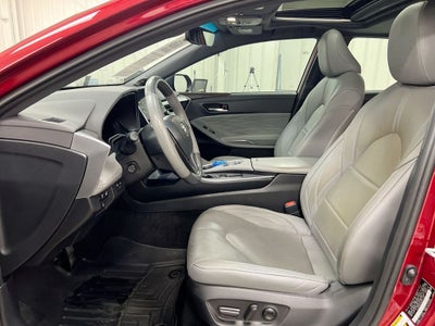 2022 Toyota Avalon Hybrid Limited