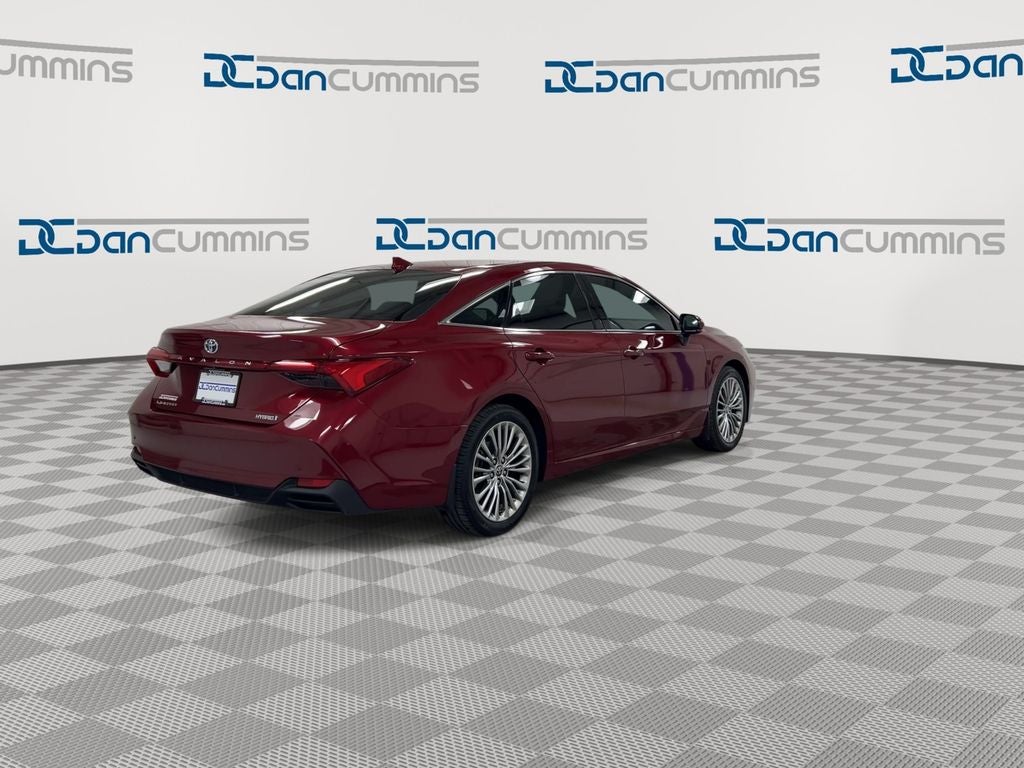 2022 Toyota Avalon Hybrid Limited