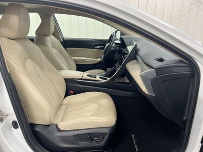 2020 Toyota Avalon XLE