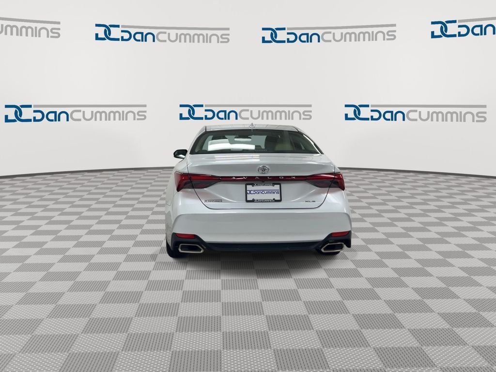 2020 Toyota Avalon XLE