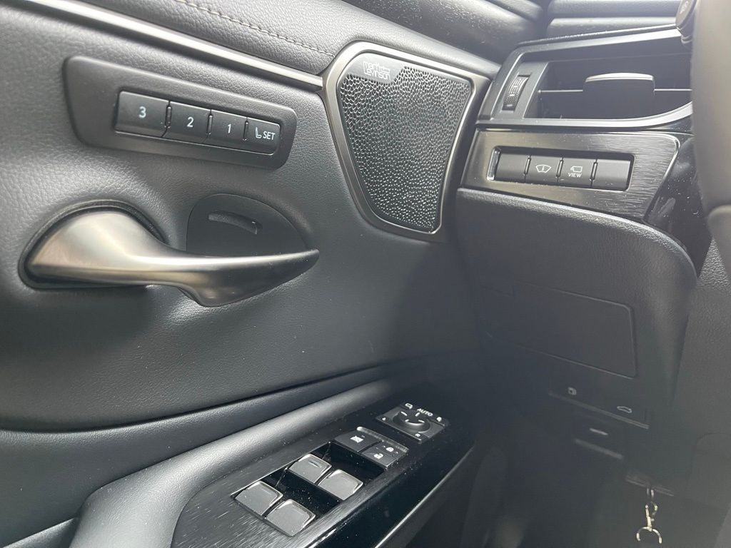 2025 Lexus ES 350 Luxury