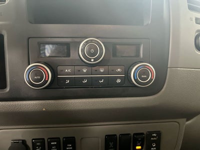 2016 Nissan NV Passenger SL