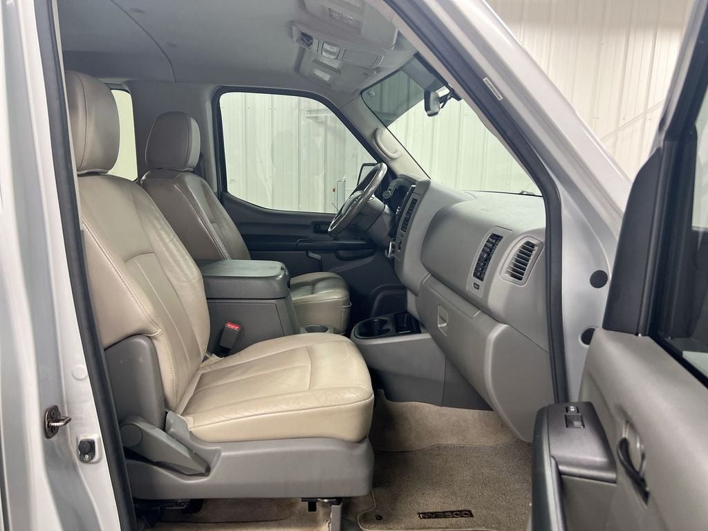 2016 Nissan NV Passenger SL