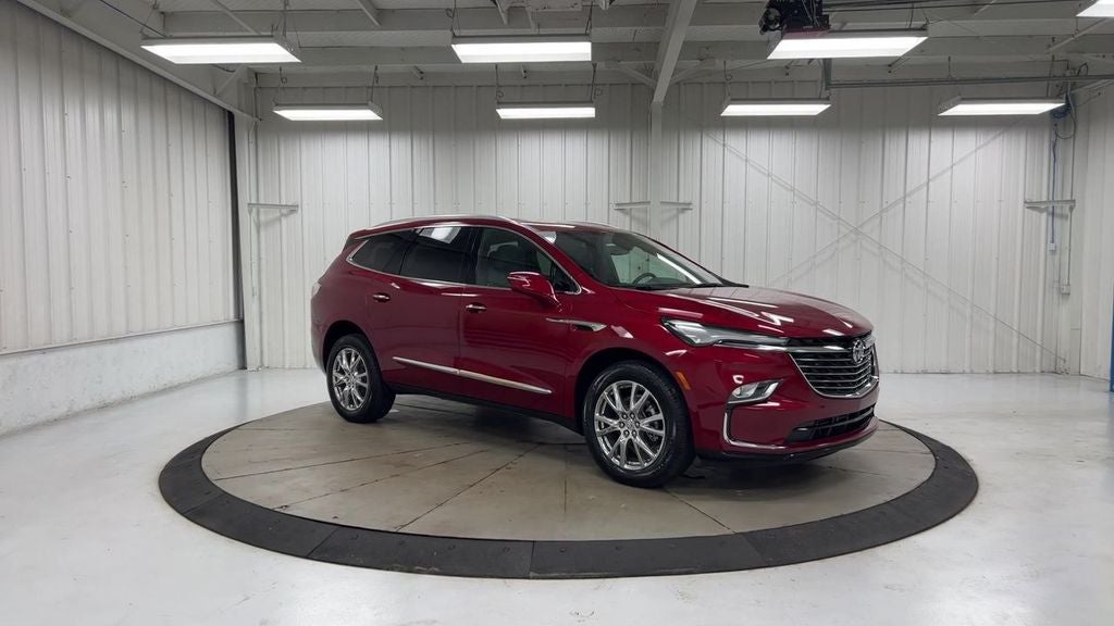 2023 Buick Enclave Essence