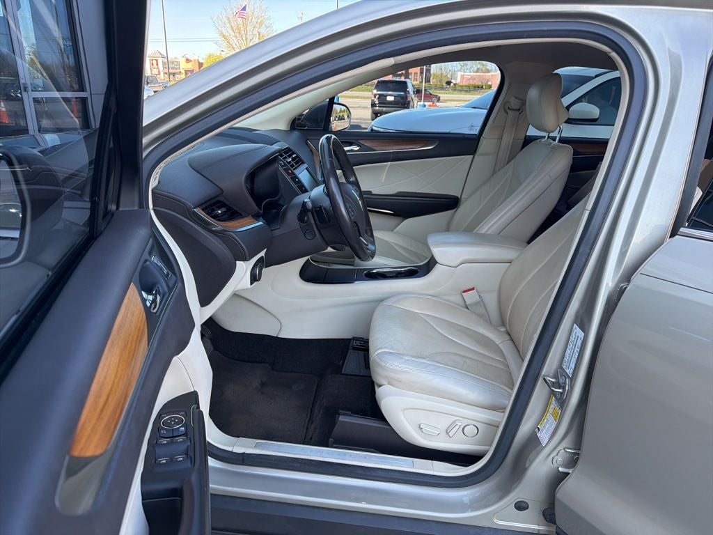 2015 Lincoln MKC Base