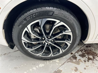 2025 Lincoln Nautilus Reserve