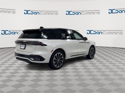 2025 Lincoln Nautilus Reserve