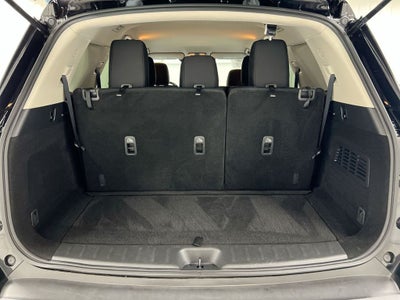 2023 Nissan Pathfinder SV