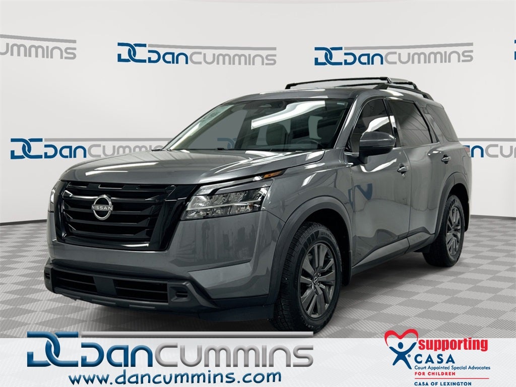 2022 Nissan Pathfinder SV