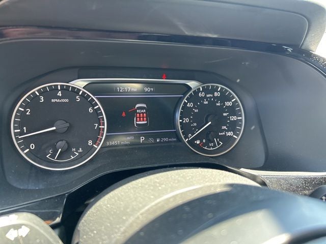 2025 Nissan Pathfinder SV