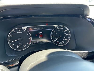 2025 Nissan Pathfinder SV