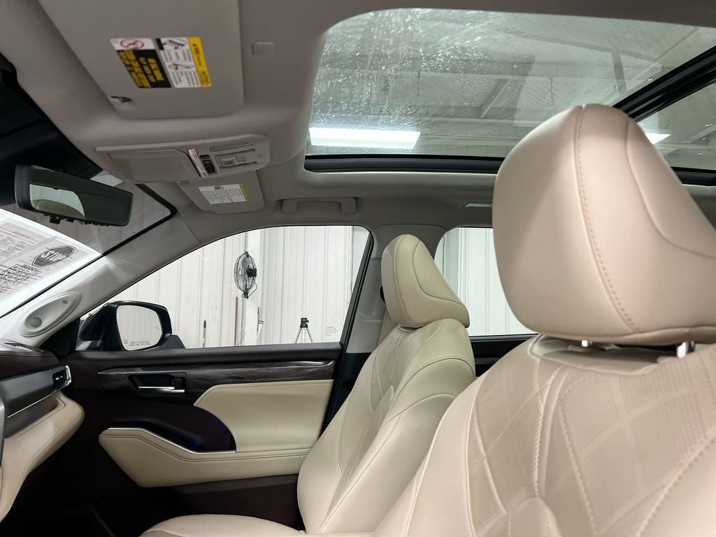 2020 Toyota Highlander Platinum