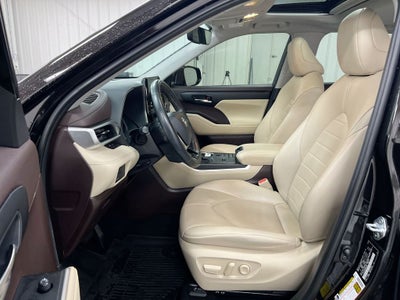 2021 Toyota Highlander XLE